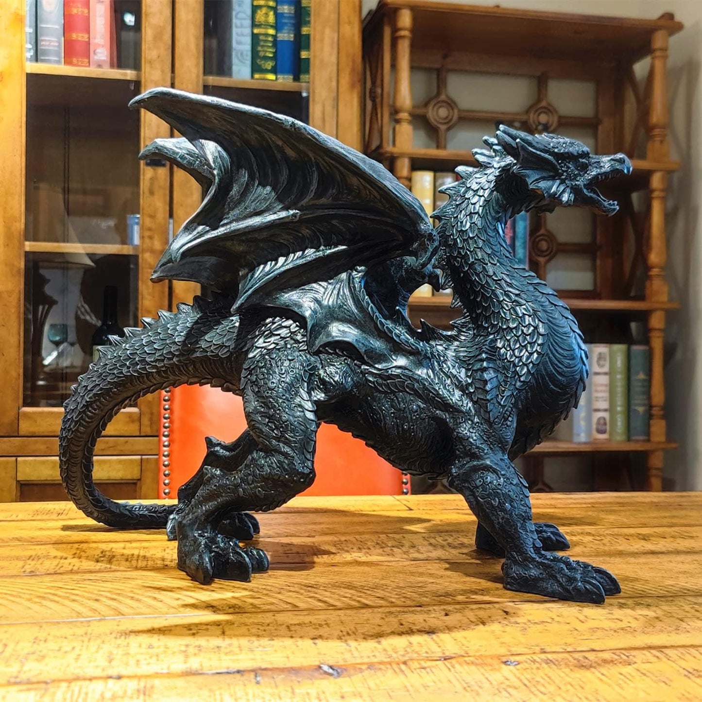 Large size gothic roaring pterosaur statue fantasy decoration