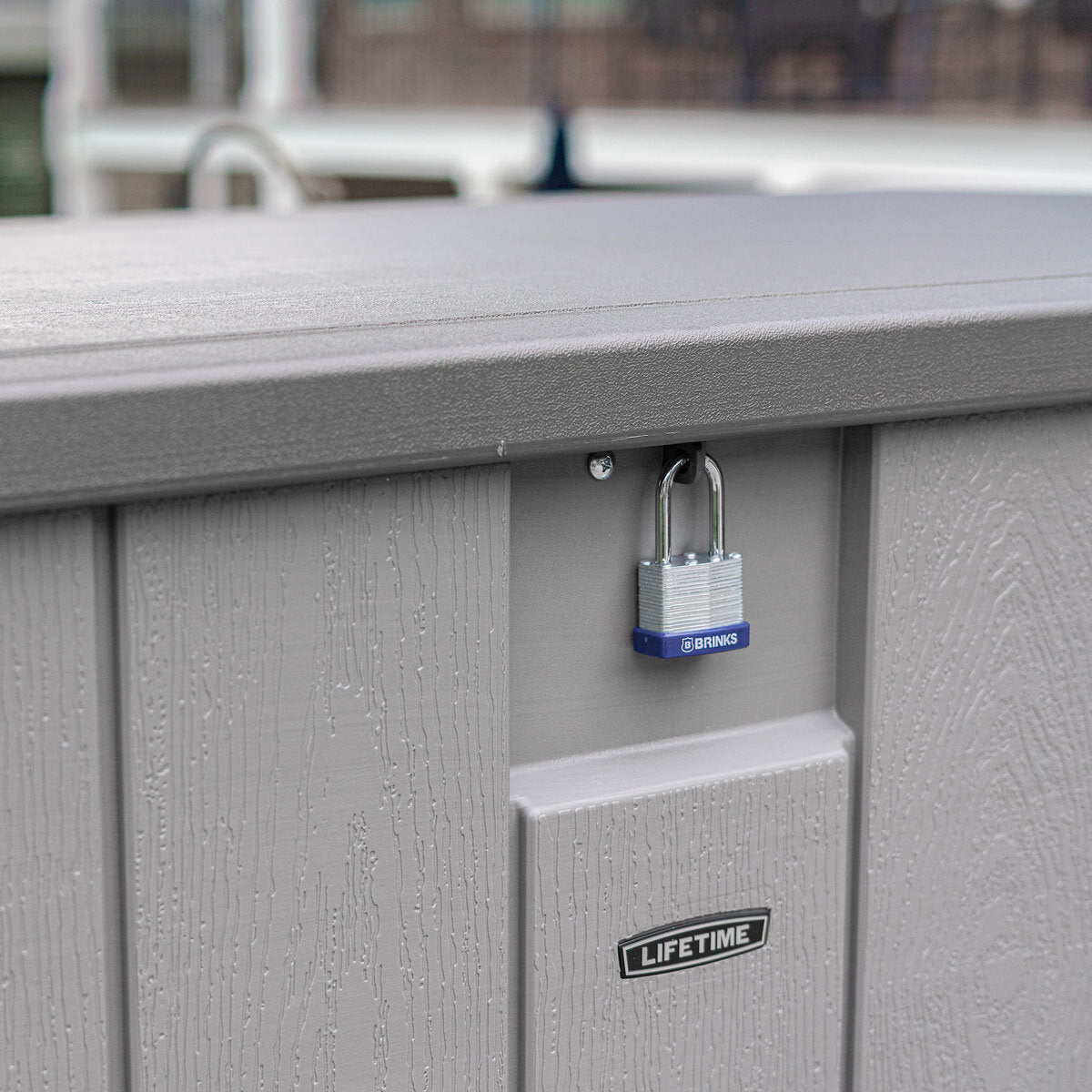 Lifetime 568 Litre Modern Outdoor Storage Deck Box Model 60384U